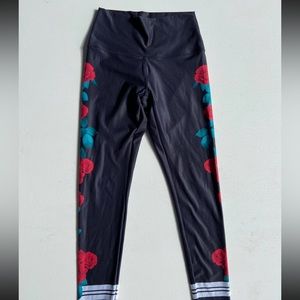 Victoria’s Secret PINK leggings